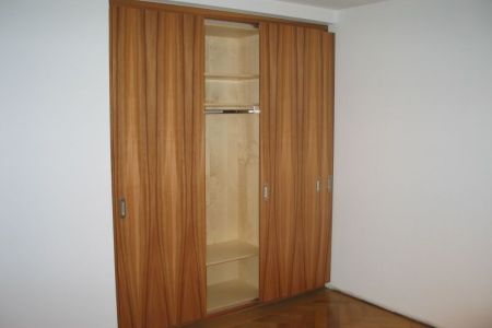 Einbauschrank